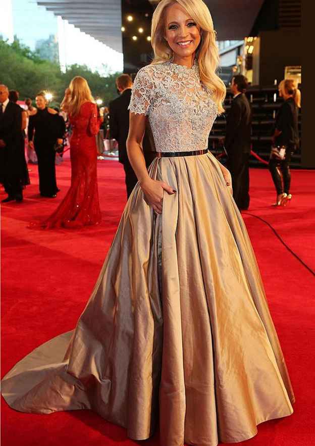Taffeta Sweep Train A-Line/Princess Short Sleeve Scoop Neck Zipper Prom Dress With Appliqued Beaded