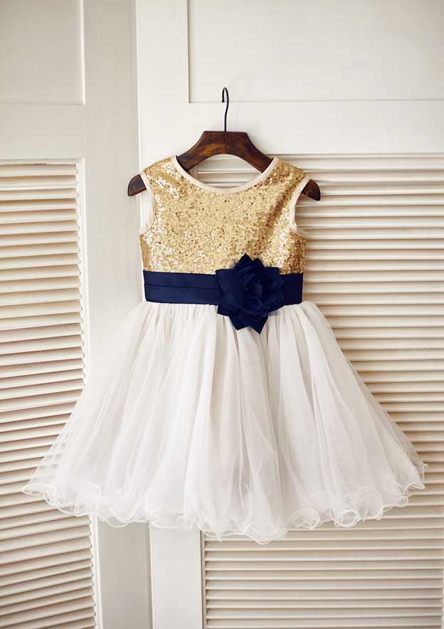A-Line/Princess Scoop Neck Tiered Tulle Flower Girl Dresses with Appliques