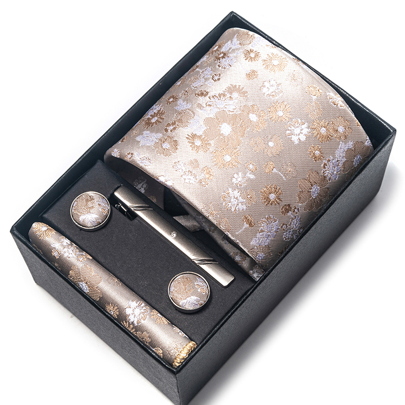 Men's Polyester 4-Piece Patterned Tie Set