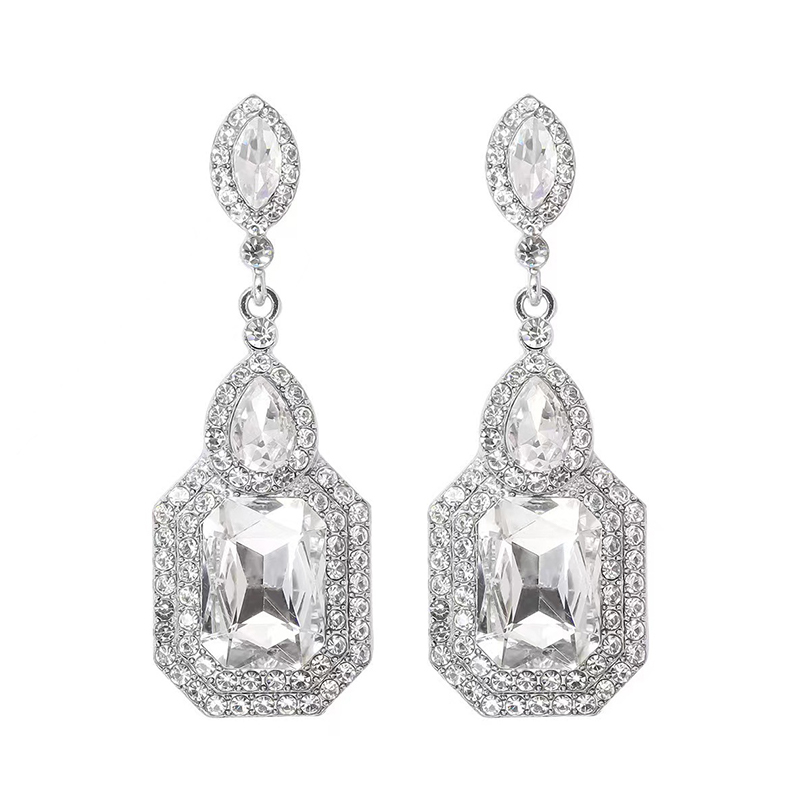 Exquisite Luxurious Women's Alloy Earrings with Crystal Rhinestone