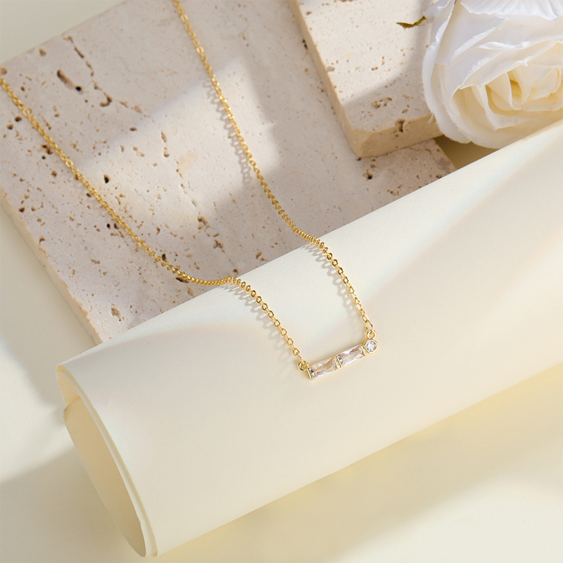 Classique romantique or 14K cuivre colliers avec zircone cubique