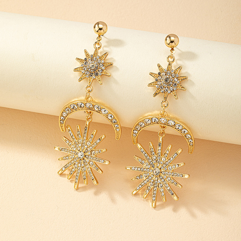 Exquisite Fashionable Women's Moon Star Alloy Earrings