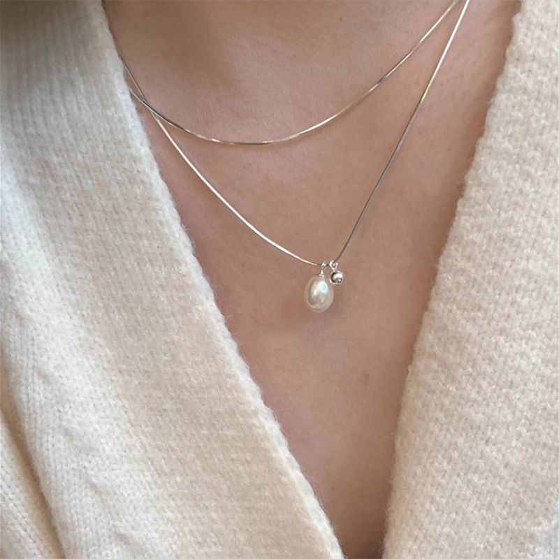 Chic Gorgeous Female Alloy Necklace with Imitation Pearls